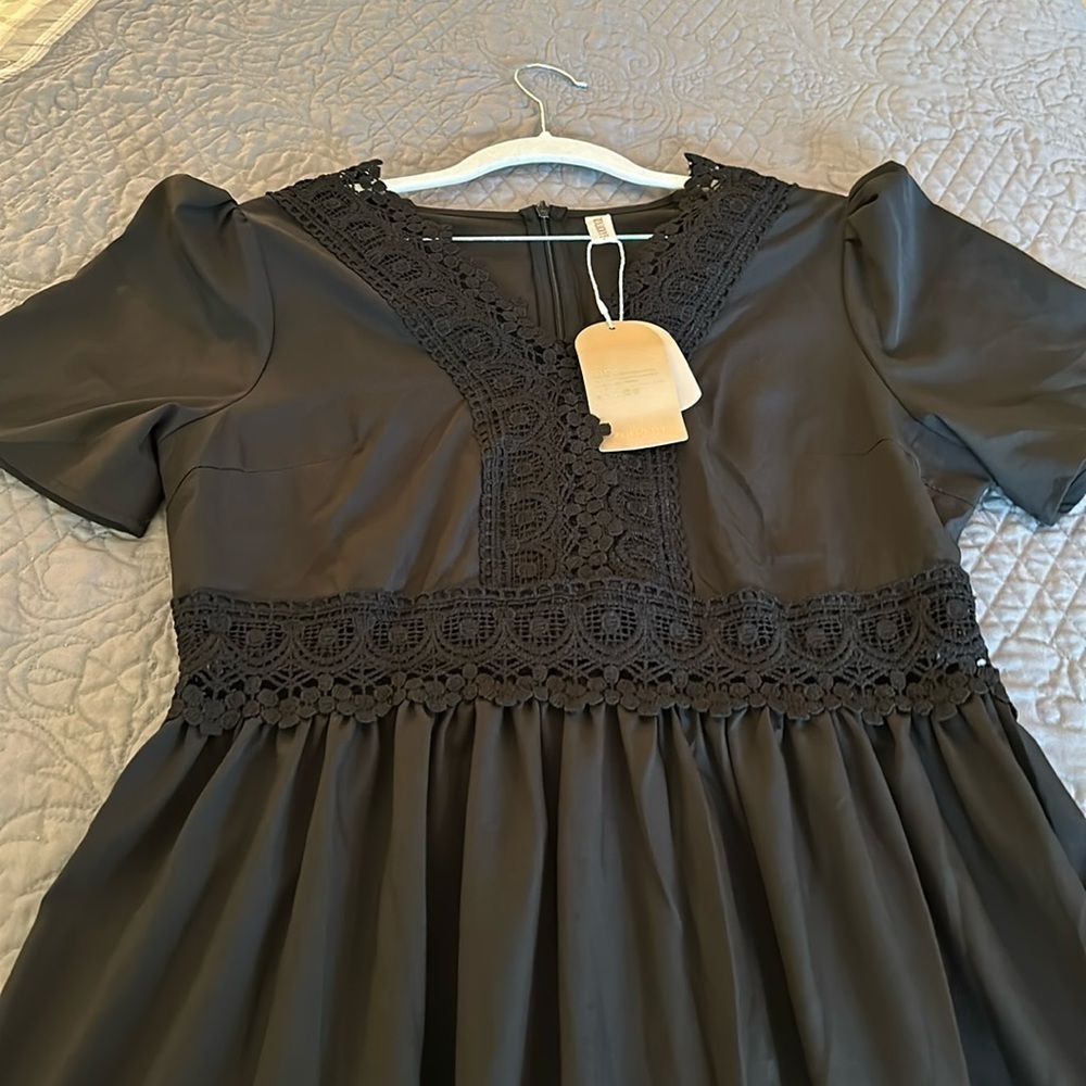 NWT ZoLucky black maxi dress L beautiful lace inset waist